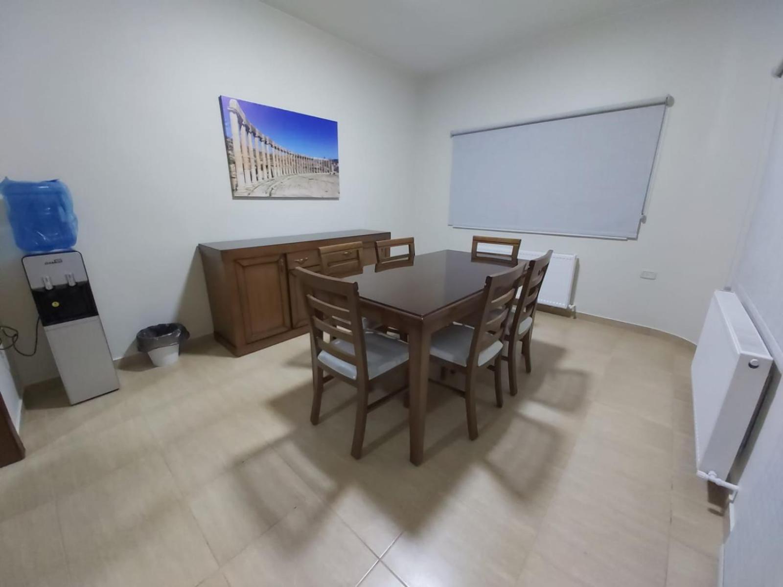 Cmk Housing Apartment Мадаба Стая снимка