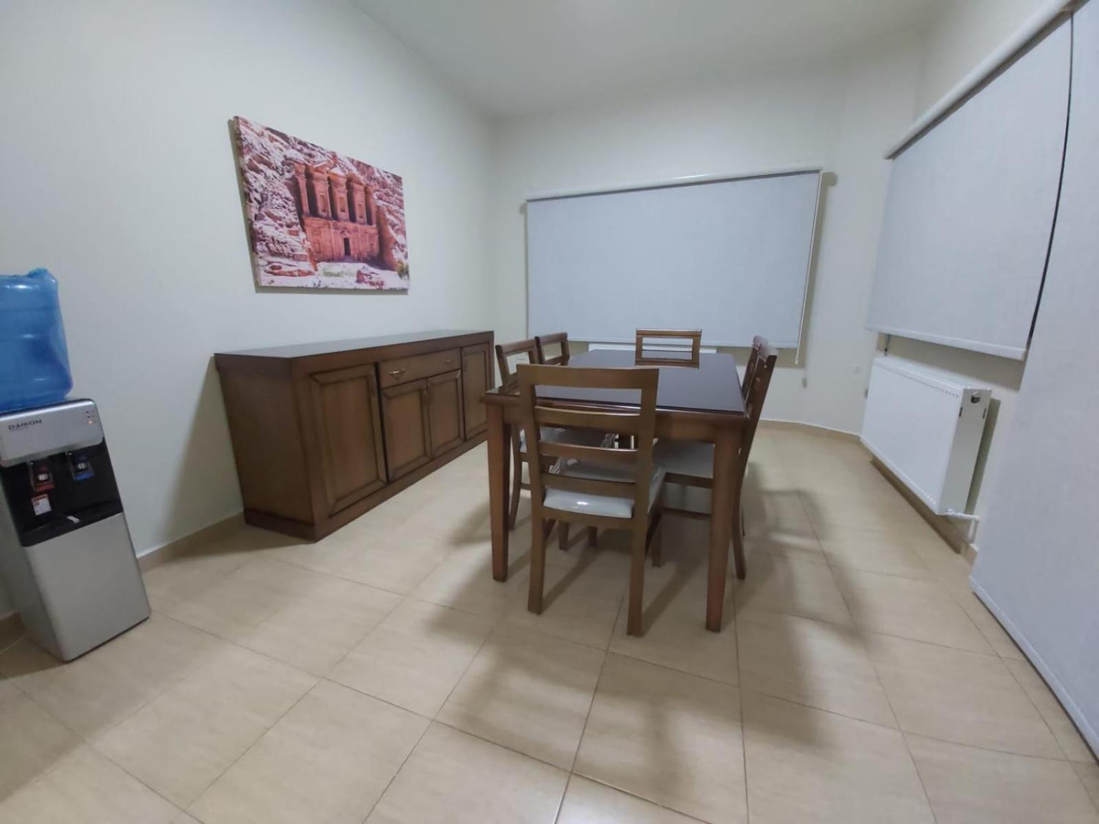 Cmk Housing Apartment Мадаба Стая снимка